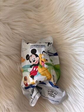 NEW Disney Blind Bag Dome Kids Mystery Mini Toy